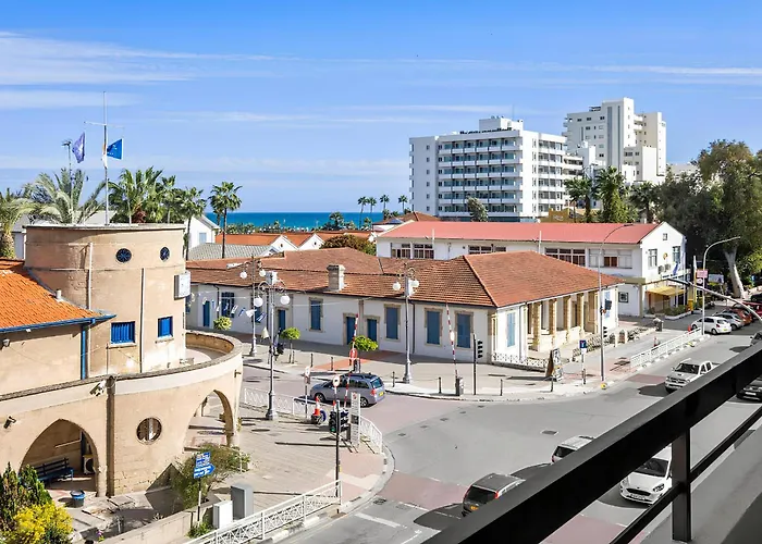 Daire Finikoudes Marina View 202 Larnaca