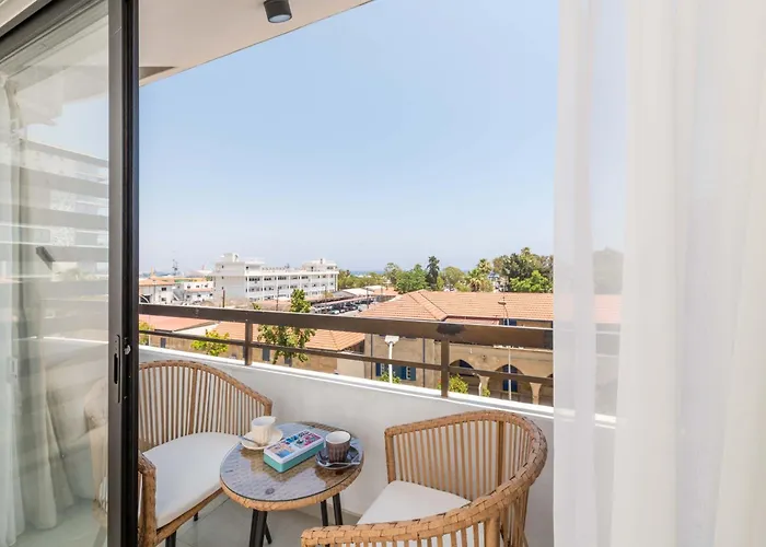 Finikoudes Marina View 202