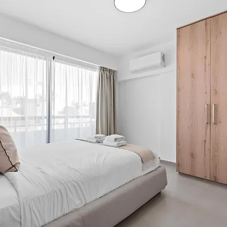 Apartment Finikoudes Marina View *