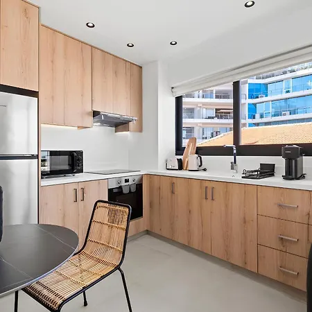Apartment Finikoudes Marina View Larnaca
