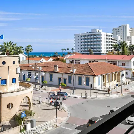 Finikoudes Marina View * Larnaca